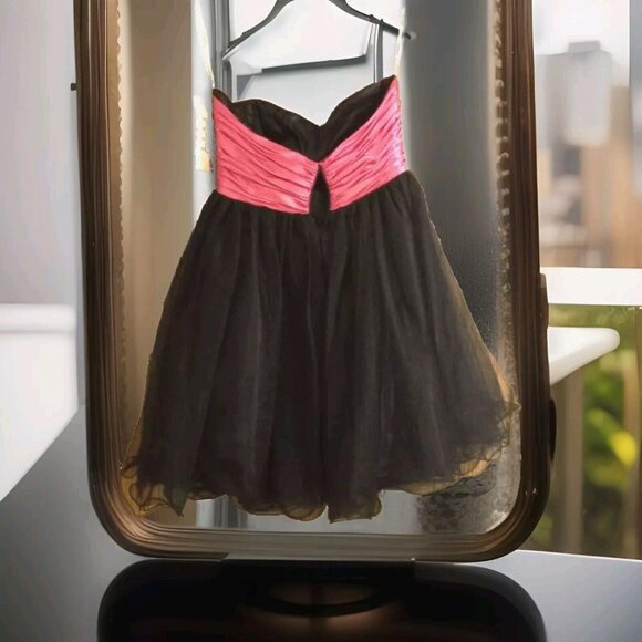 Cinderella Strapless Gown Size 8 – Black Pink Jeweled Prom Holiday Formal Dress - Picture 3 of 9
